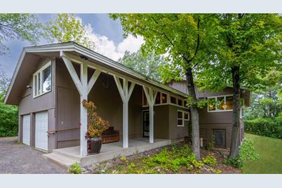 10000 Hillside Lane W, Minnetonka, MN 55305 - Photo 1