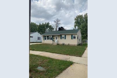 1711 4th Avenue SE, Austin, MN 55912 - Photo 1