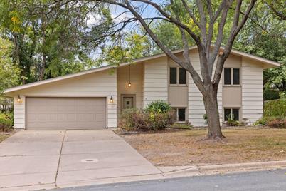 806 Rainbow Court, Stillwater, MN 55082 - Photo 1