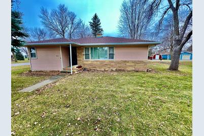 407 E 5th Street, Minneota, MN 56264 - Photo 1