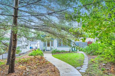 33 Russell Avenue S, Minneapolis, MN 55405 - Photo 1