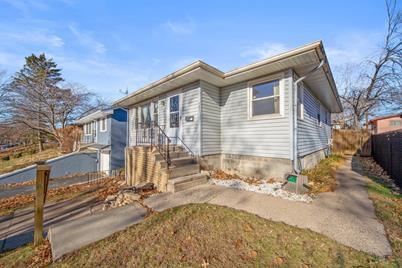 1631 Suburban Avenue, Saint Paul, MN 55106 - Photo 1
