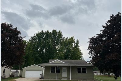 420 4th Street NW, New Richland, MN 56072 - Photo 1