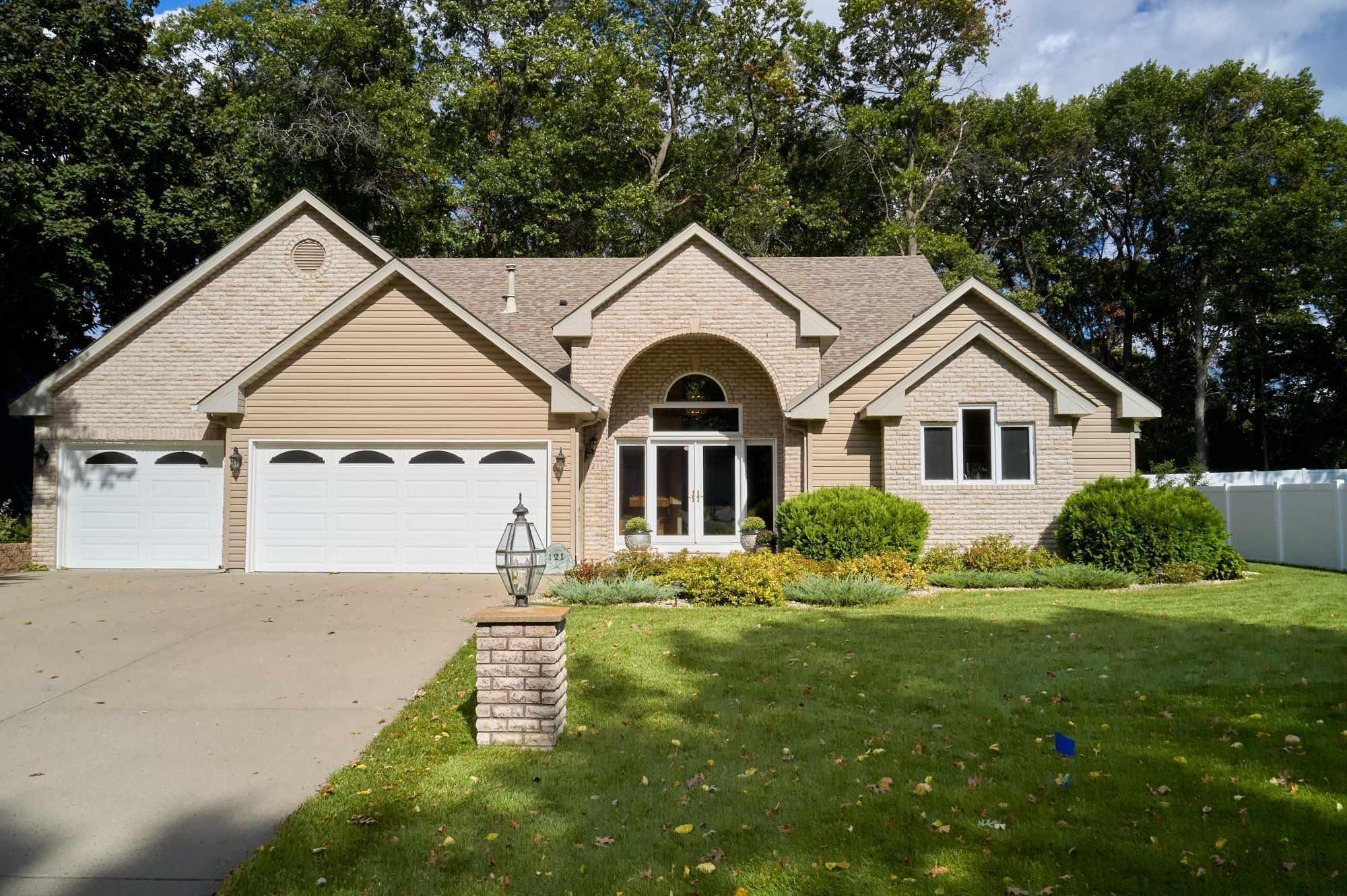 121 Woodridge Ln, Lino Lakes, MN 55014 MLS 6444561 Coldwell Banker