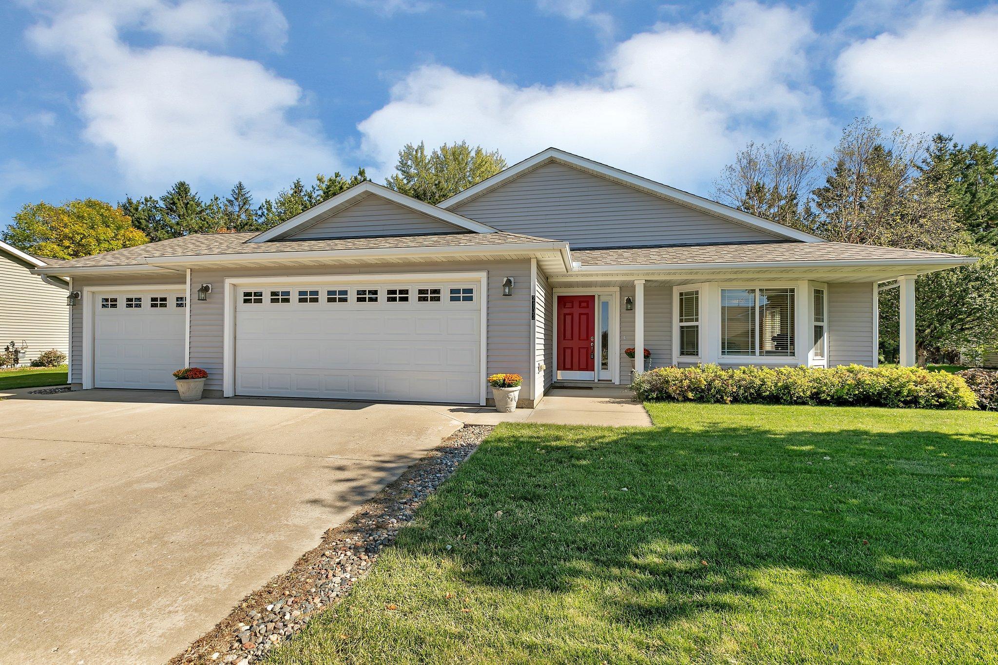 2402 67th Ave N, Saint Cloud, MN 56303 MLS 6446160 Coldwell Banker