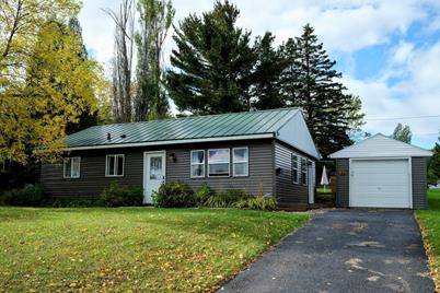 86 Banks Boulevard, Silver Bay, MN 55614 - Photo 1