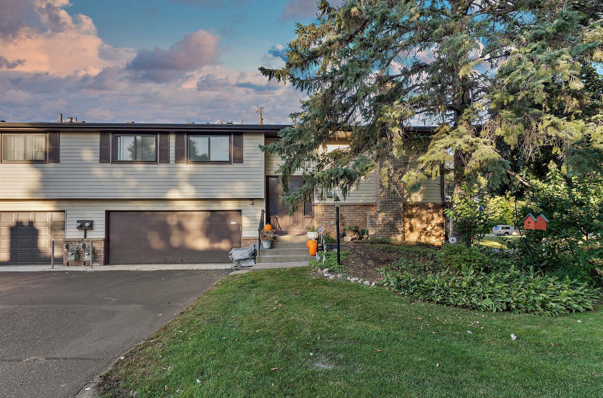 6522 Upper 35th St N, Oakdale, MN 55128 MLS 6446887 Coldwell Banker