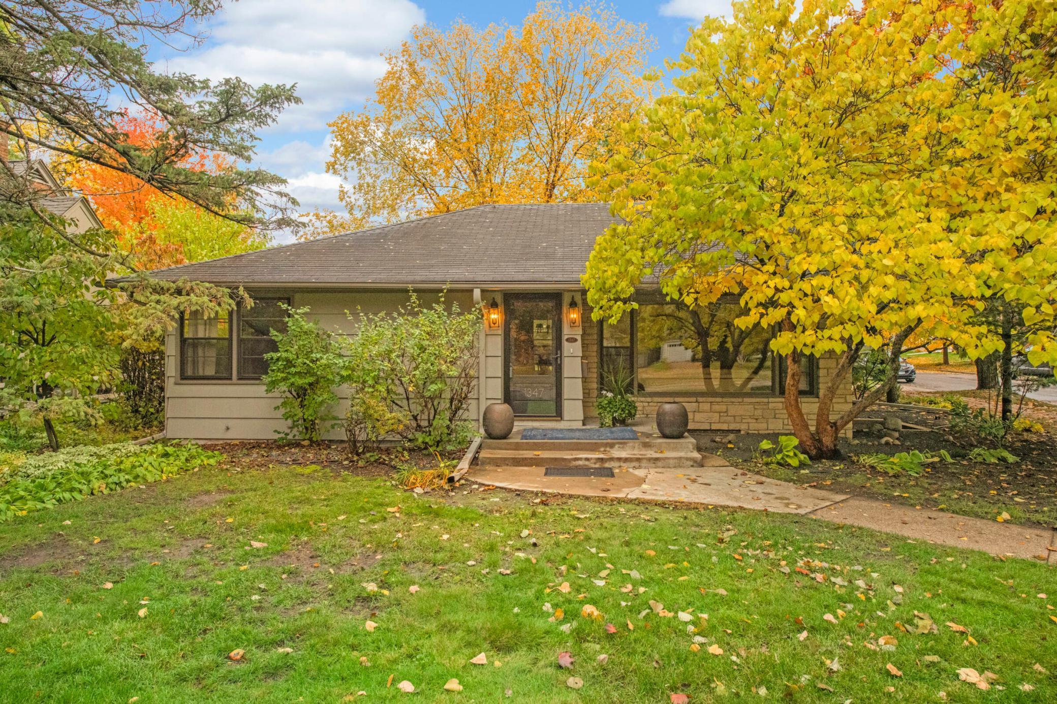 1347 Edgcumbe Rd, Saint Paul, MN 55116 MLS 6447786 Coldwell Banker