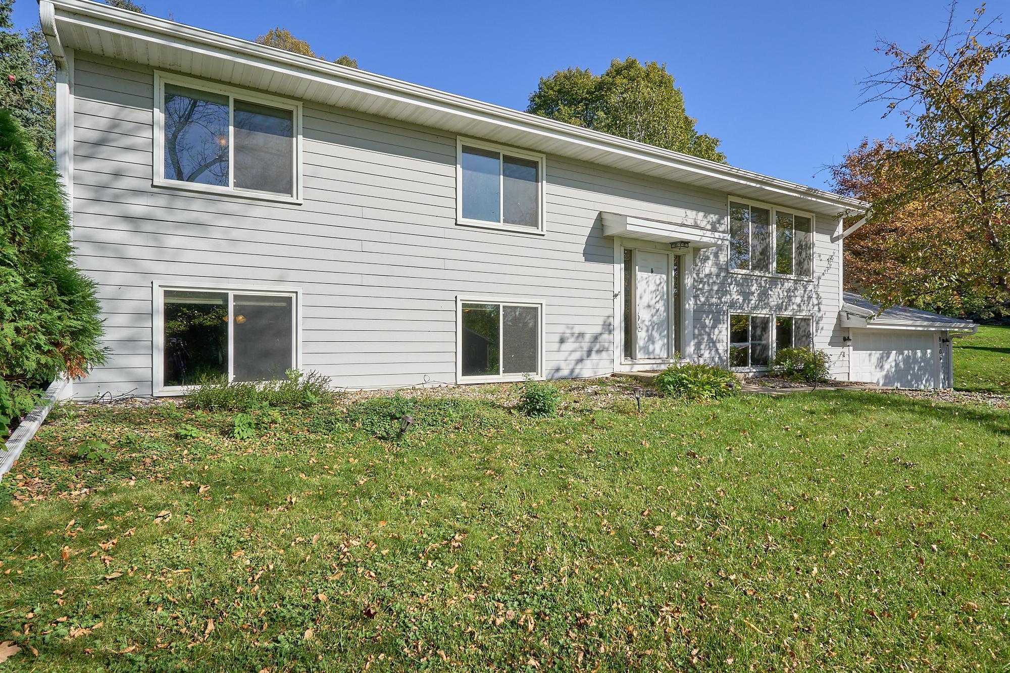 8106 Dakota Ln, Chanhassen, MN 55317 MLS 6449100 Coldwell Banker