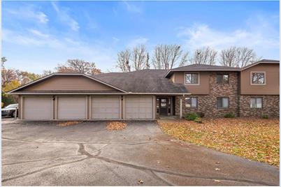 1552 14th Street SE, Saint Cloud, MN 56304 - Photo 1