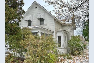 366 S Green Avenue, New Richmond, WI 54017 - Photo 1