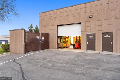 375 Bridgepoint Way, South Saint Paul, MN 55075 - Photo 1