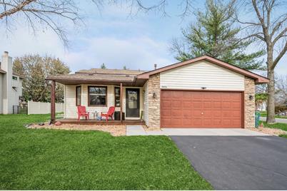 12076 88th Place N, Maple Grove, MN 55369 - Photo 1