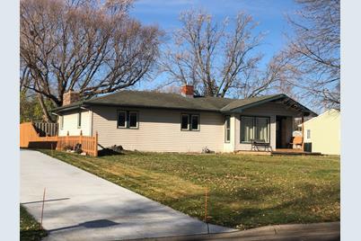 3027 Albert Street N, Roseville, MN 55113 - Photo 1