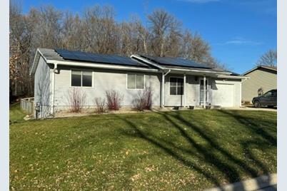 430 23rd Street NW, Owatonna, MN 55060 - Photo 1