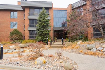 7250 Lewis Ridge Parkway #117, Edina, MN 55439 - Photo 1