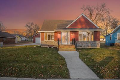 409 E Dodge Street, Luverne, MN 56156 - Photo 1