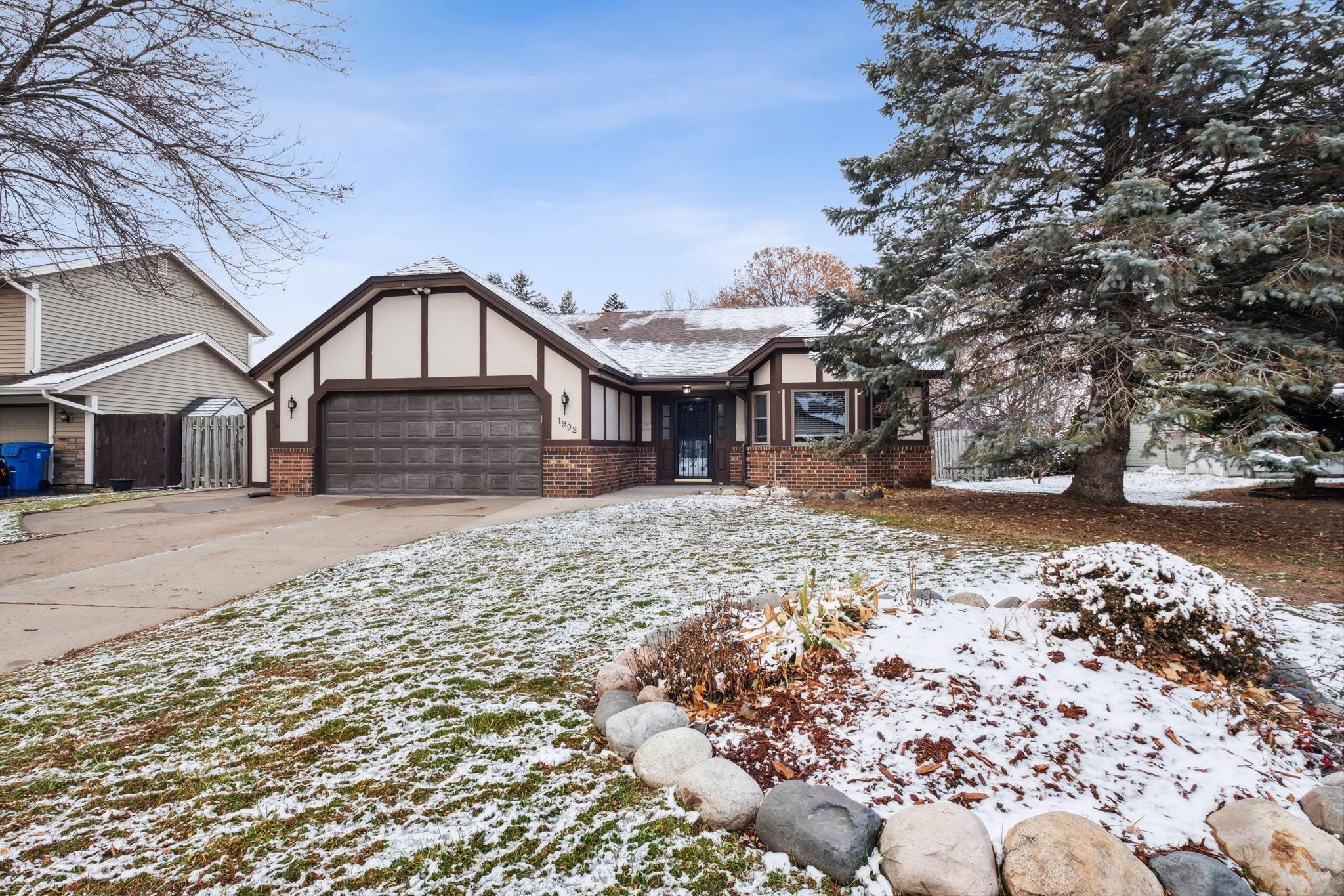 1992 Helena Ct N, Oakdale, MN 55128 MLS 6469083 Coldwell Banker