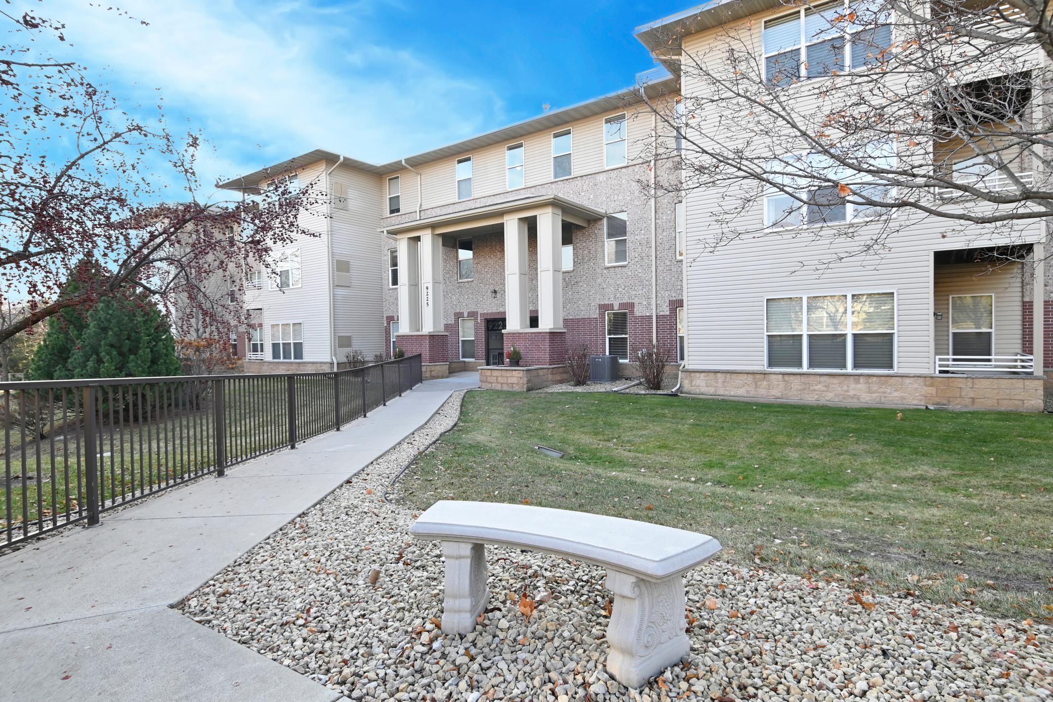 9225 Medicine Lake Rd 110B, Golden Valley, MN 55427 MLS 6470833