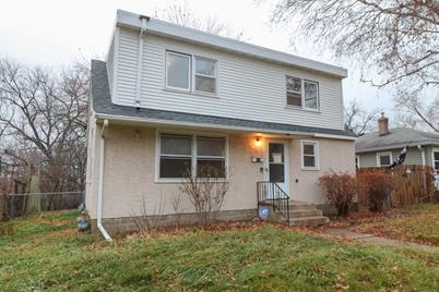 271 Hazelwood Street, Saint Paul, MN 55106 - Photo 1