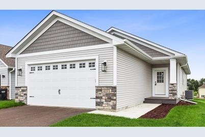 437 Grant Avenue SE, Hutchinson, MN 55350 - Photo 1