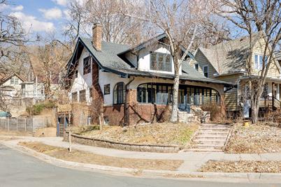 144 Melbourne Avenue SE, Minneapolis, MN 55414 - Photo 1