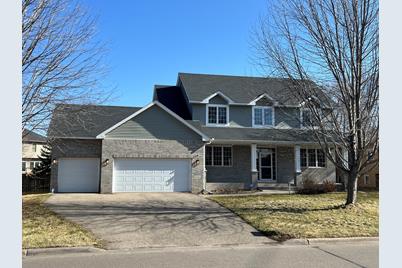 10346 Noble Avenue N, Brooklyn Park, MN 55443 - Photo 1