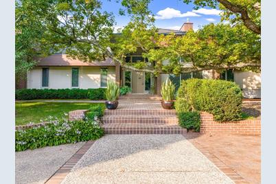 2909 Woods Trail S, Burnsville, MN 55306 - Photo 1