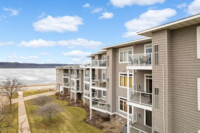 1215 N Lakeshore Drive #Penthouse B & guest suite(400), Lake City, MN 55041 - Photo 1