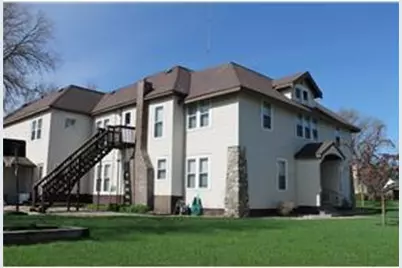 222 9th Avenue W, Alexandria, MN 56308 - Photo 1