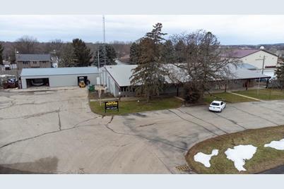 3201 E River Road NE, Rochester, MN 55906 - Photo 1