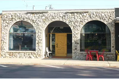 350 10th Street, Windom, MN 56101 - Photo 1