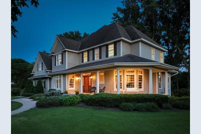 650 Hidden Creek Trail, Mendota Heights, MN 55118 - Photo 1