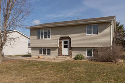335 1st Street NE, Plainview, MN 55964 - Photo 1
