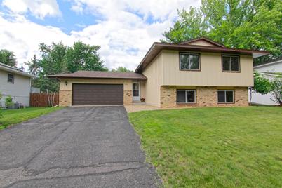 1025 Robinhood Place, Shoreview, MN 55126 - Photo 1