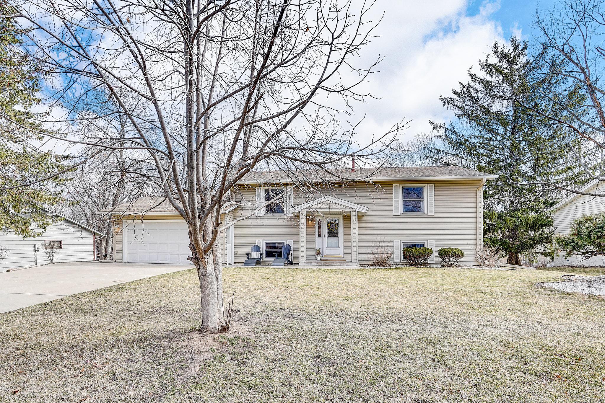 8023 Erie Ave, Chanhassen, MN 55317 MLS 6503238 Coldwell Banker