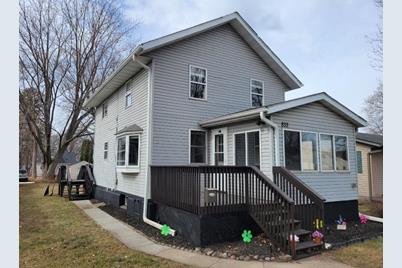 833 Holley Avenue, Saint Paul Park, MN 55071 - Photo 1