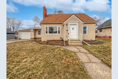 1871 Nevada Avenue E, Saint Paul, MN 55119 - Photo 1