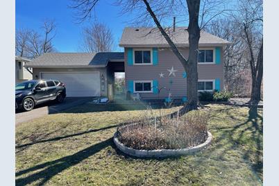 3220 Pilgrim Lane N, Plymouth, MN 55441 - Photo 1