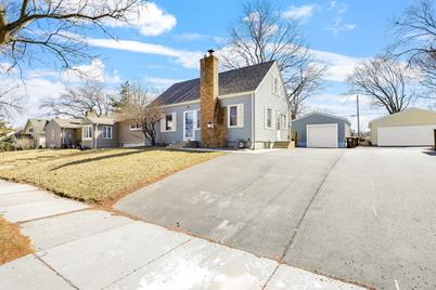 254 Roeller Avenue, West Saint Paul, MN 55118 - Photo 1