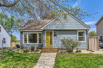 1723 Montreal Avenue, Saint Paul, MN 55116 - Photo 1