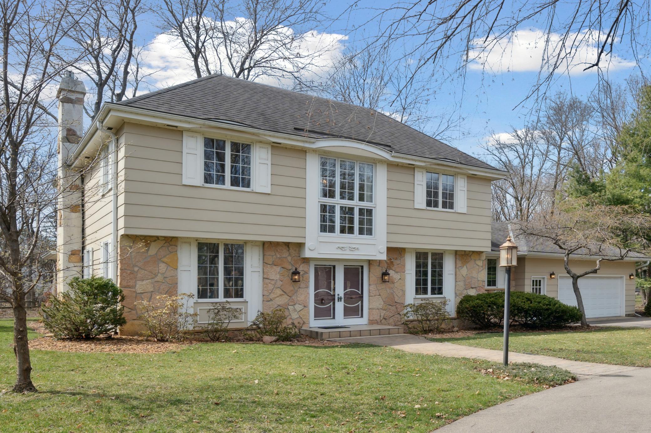 3360 Maplewood Rd, Deephaven, MN 55391 MLS 6515434 Coldwell Banker