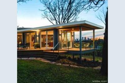 19 Barton Avenue SE, Minneapolis, MN 55414 - Photo 1