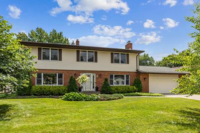 1270 Belmont Lane W, Roseville, MN 55113 - Photo 1