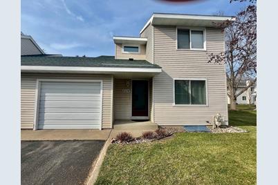 2534 Stearns Way, Saint Cloud, MN 56303 - Photo 1