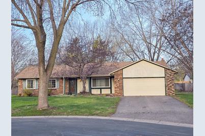 9843 102nd Avenue N, Maple Grove, MN 55369 - Photo 1