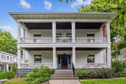 2434 W 22nd Street #4, Minneapolis, MN 55405 - Photo 1