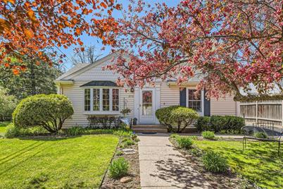 2775 Lake Boulevard, North Saint Paul, MN 55109 - Photo 1