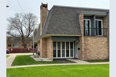 819 23rd Avenue S, Moorhead, MN 56560 - Photo 1