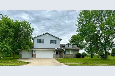 1206 Canoga Park Drive, Marshall, MN 56258 - Photo 1